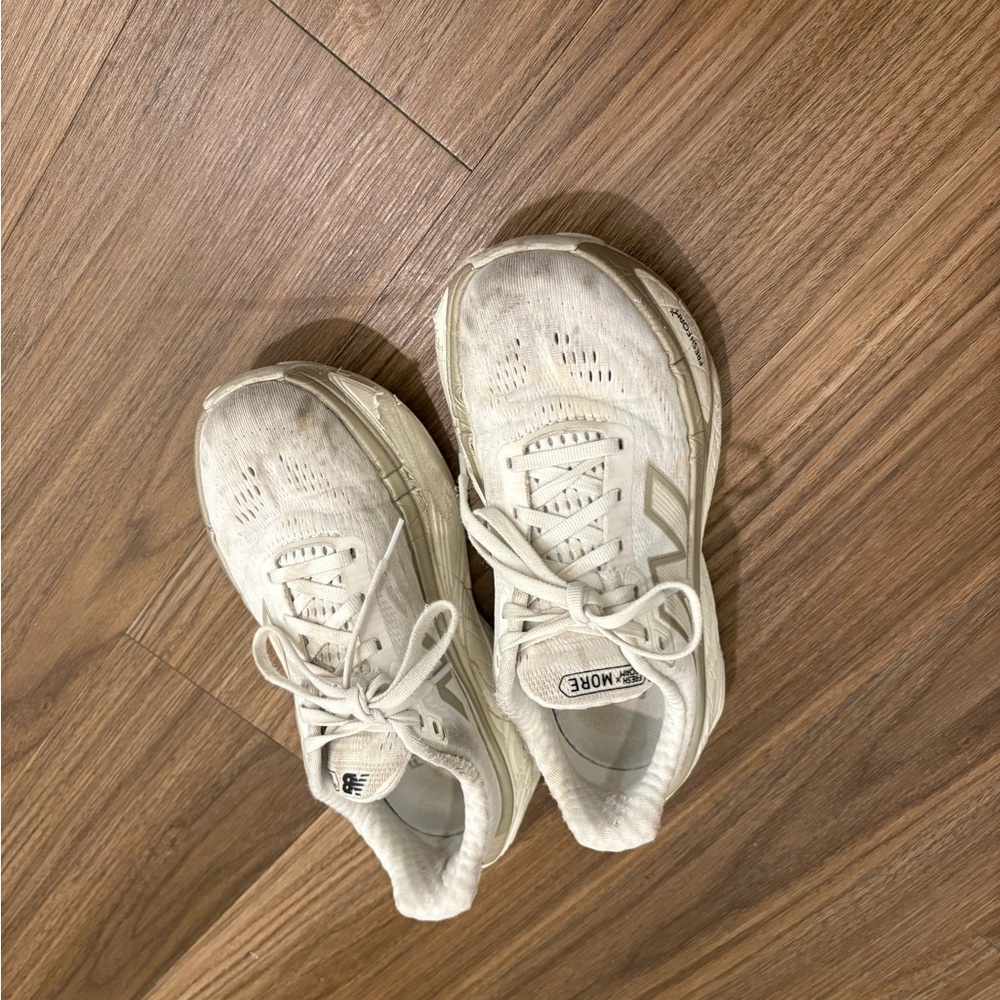 New Balance Fresh Foam X More V5 White Sea Salt Color